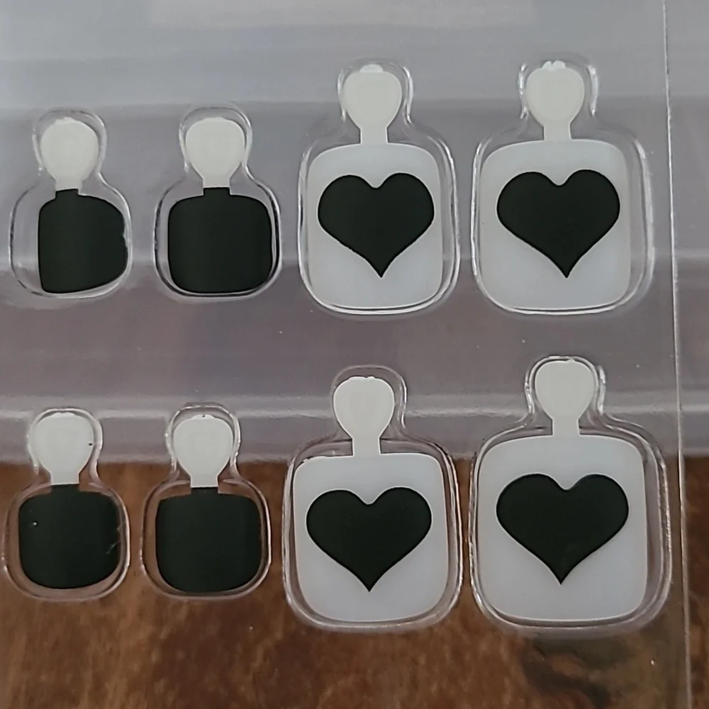 2/$16 Hearts Press On Toenails